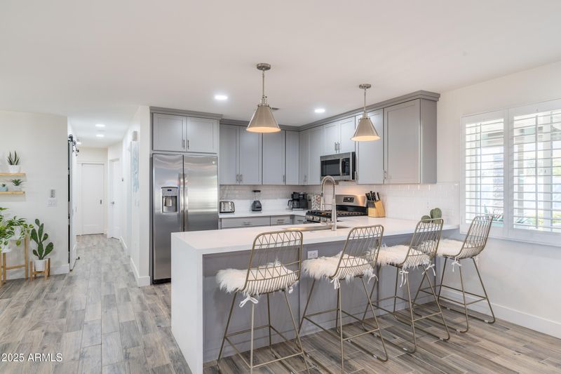 6802 E Continental Dr E, Scottsdale, AZ 85257