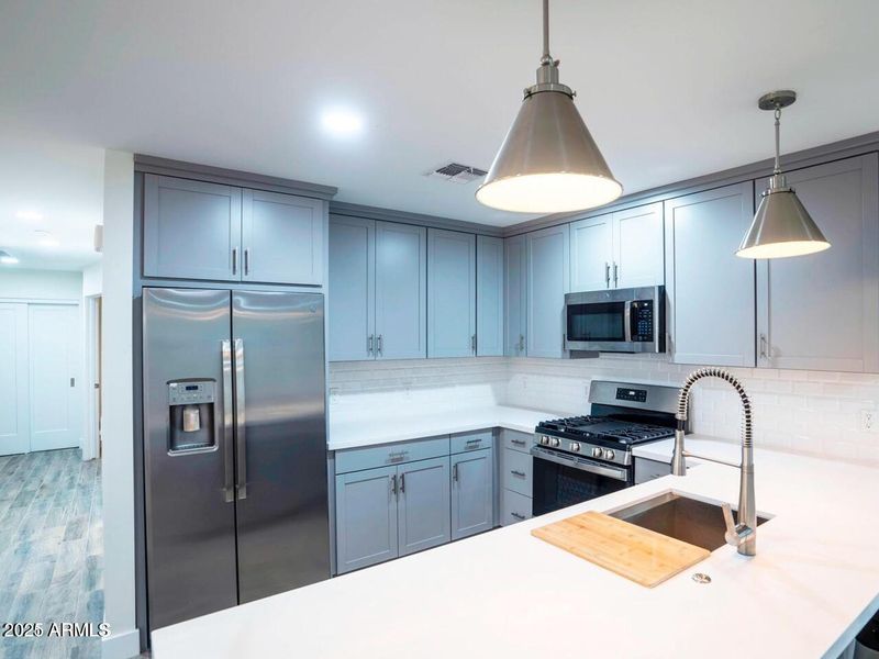 6802 E Continental Dr E, Scottsdale, AZ 85257