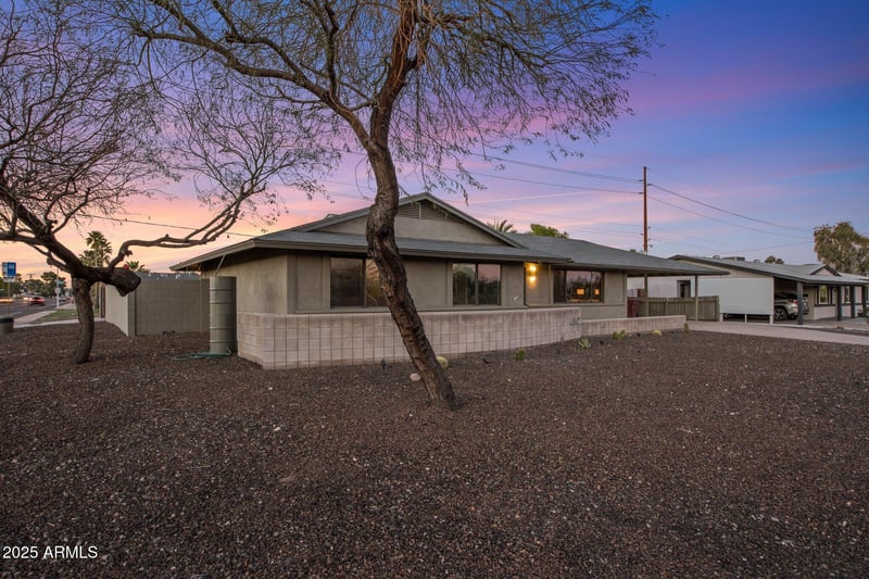 6802 Oak St, Scottsdale, AZ 85257