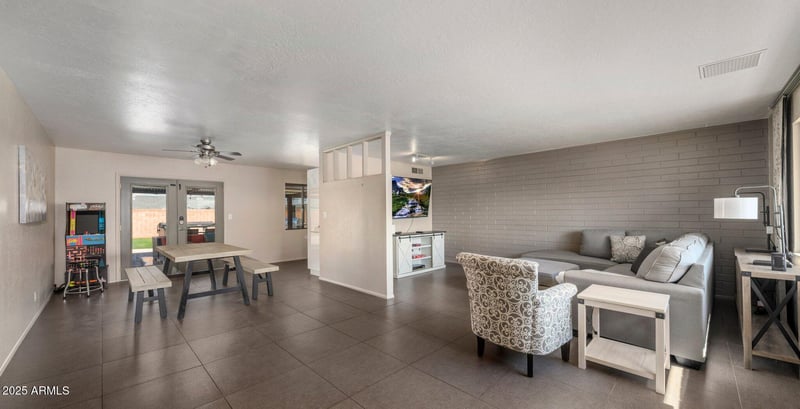 6802 Oak St, Scottsdale, AZ 85257