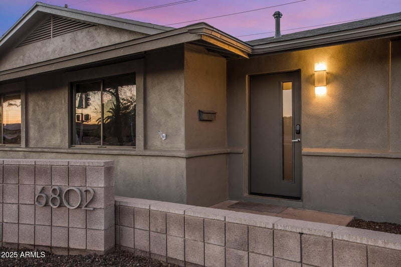 6802 Oak St, Scottsdale, AZ 85257