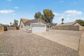 6802 Crittenden Ln, Phoenix, AZ 85033