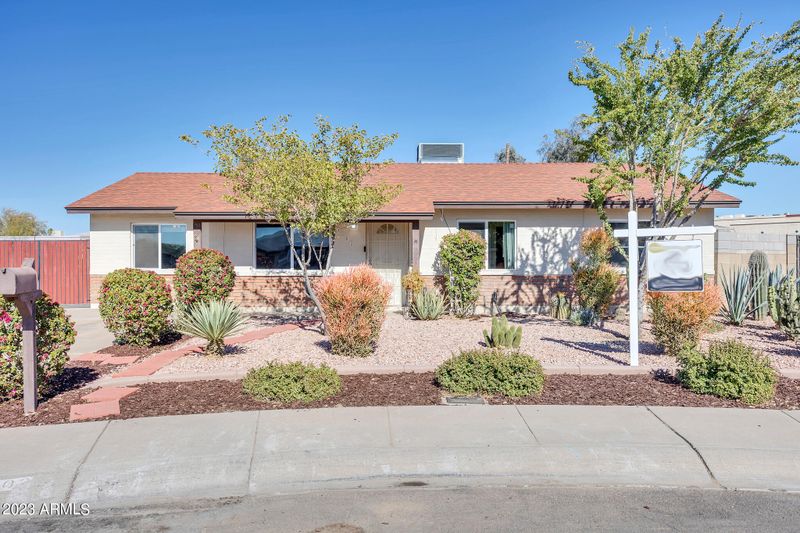 6802 W Reade Ave, Glendale, AZ 85303