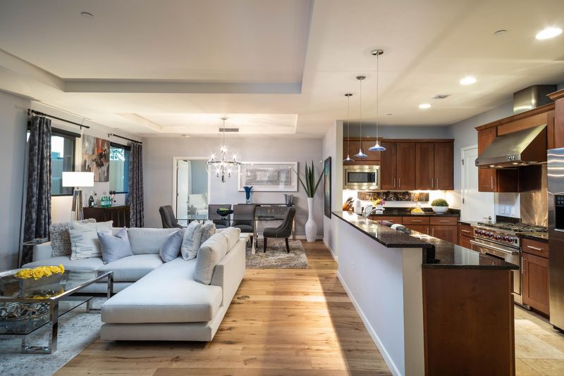 6803 E Main St #1102, Scottsdale, AZ 85251