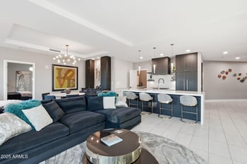 6803 Main St #1102, Scottsdale, AZ 85251