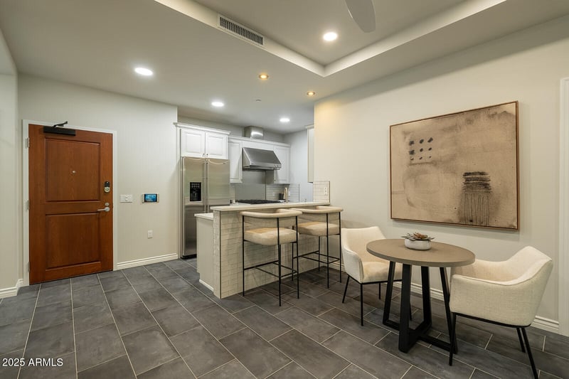 6803 Main St #1110, Scottsdale, AZ 85251