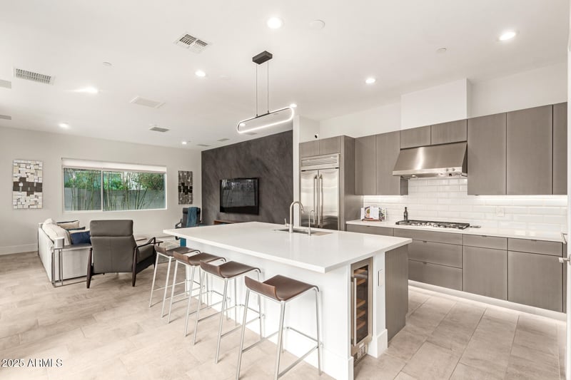 6804 Lyra Dr, Scottsdale, AZ 85257