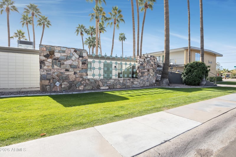 6805 2nd St #7, Scottsdale, AZ 85251