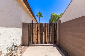 6805 Sapphire Way, Chandler, AZ 85249