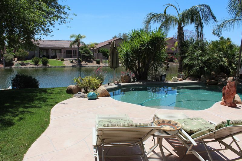 6805 W Monona Dr, Glendale, AZ 85308