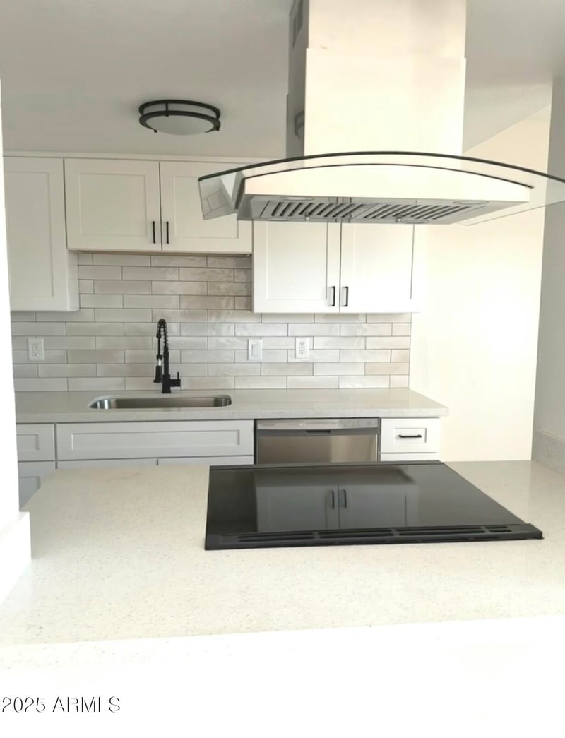 6806 Devonshire Ave, Phoenix, AZ 85033