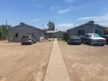 6807 61st Ave, Glendale, AZ 85301