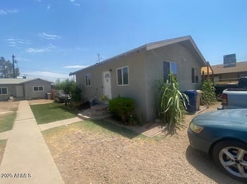 6807 61st Ave, Glendale, AZ 85301