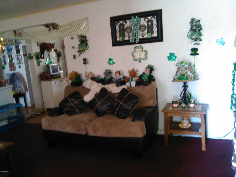 6807 N 49th Ave, Glendale, AZ 85301