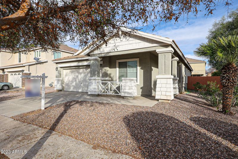 6807 S 41st Ln, Phoenix, AZ 85041
