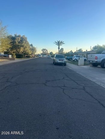 6808 30th Dr, Phoenix, AZ 85017