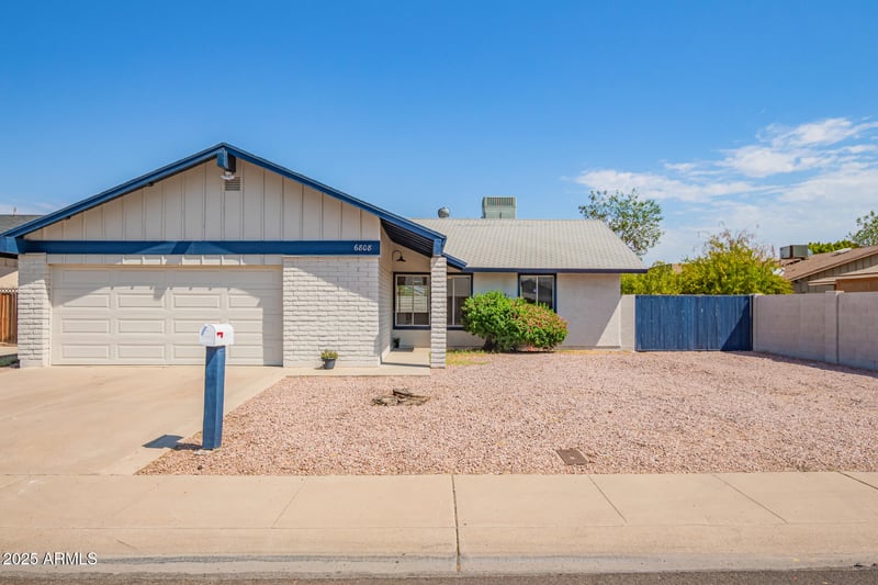 6808 Georgia Ave, Glendale, AZ 85303