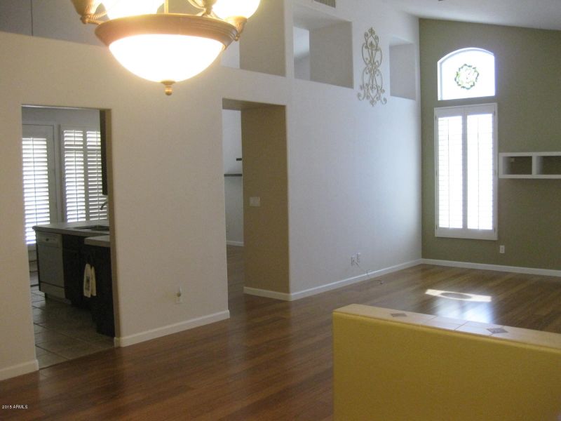 6808 W Donald Dr, Glendale, AZ 85310