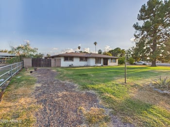 6809 S 66th Ave, Laveen, AZ 85339
