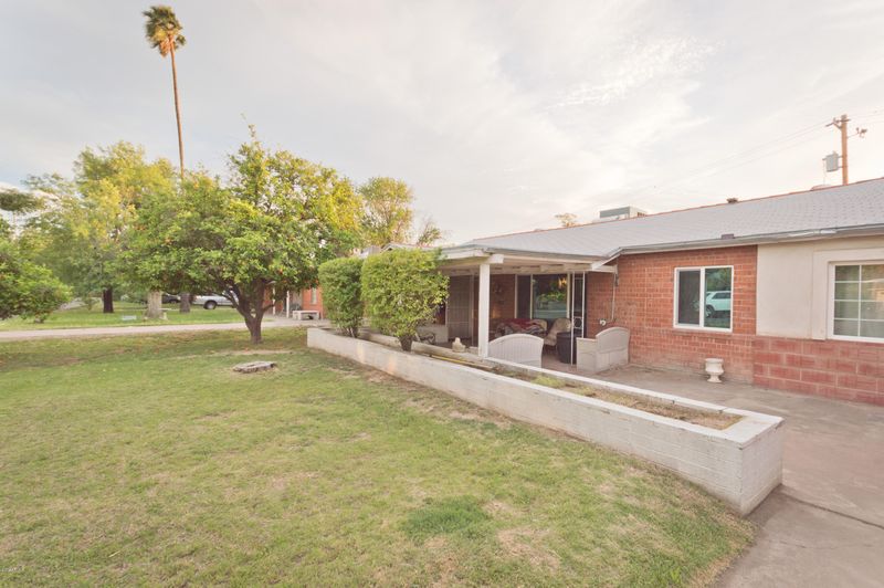 6810 N 11th Pl, Phoenix, AZ 85014