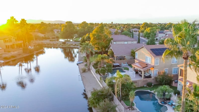 6811 Monona Dr, Glendale, AZ 85308