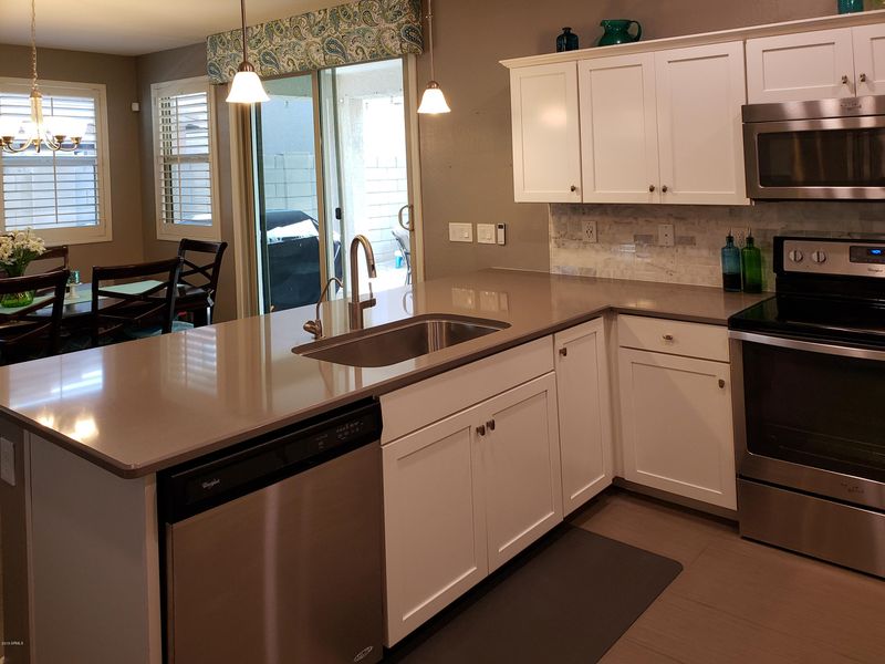 6812 E Posada Cir, Mesa, AZ 85212