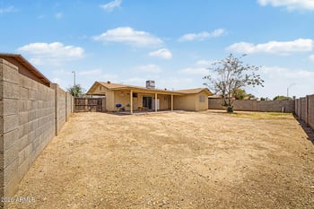 6812 65th Ave, Glendale, AZ 85301