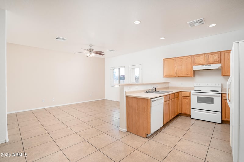 6812 N 81st Dr, Glendale, AZ 85303