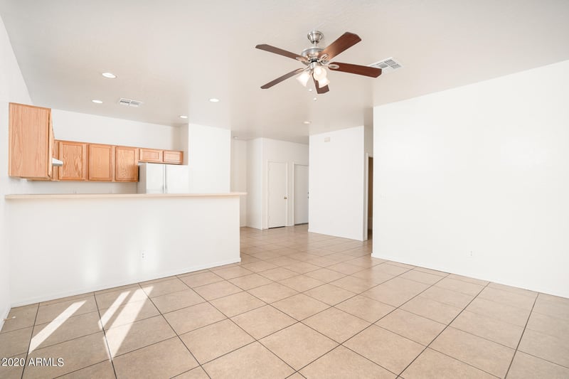 6812 N 81st Dr, Glendale, AZ 85303