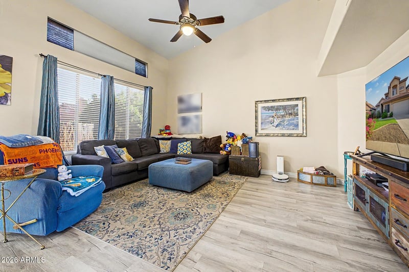 6813 W Ivanhoe St, Chandler, AZ 85226