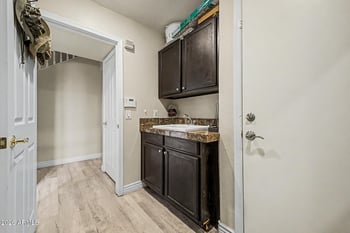 6813 Ivanhoe St, Chandler, AZ 85226
