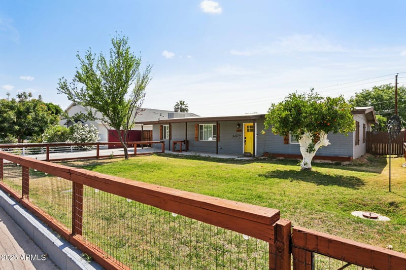 6814 14th St, Phoenix, AZ 85014