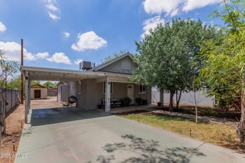 6814 59th Ave, Glendale, AZ 85301