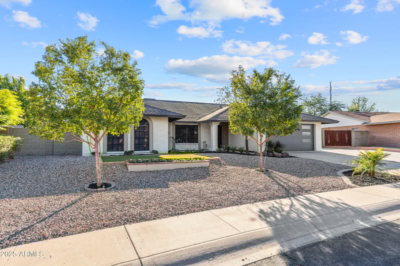 6814 Carney Ave, Tempe, AZ 85283