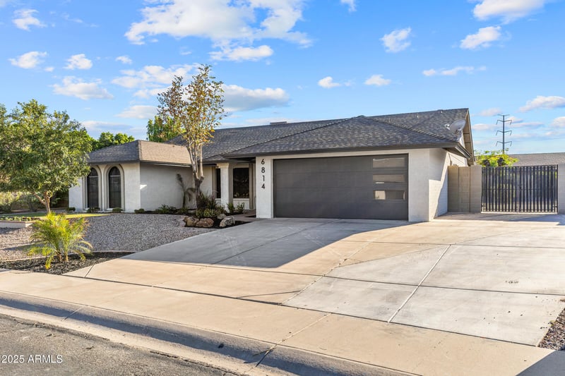6814 Carney Ave, Tempe, AZ 85283