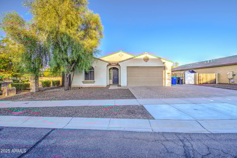 6815 19th Ln, Phoenix, AZ 85041
