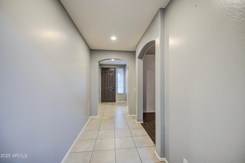 6815 19th Ln, Phoenix, AZ 85041