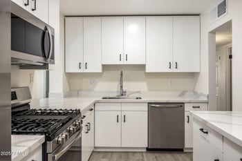 6815 32nd Ave, Phoenix, AZ 85017