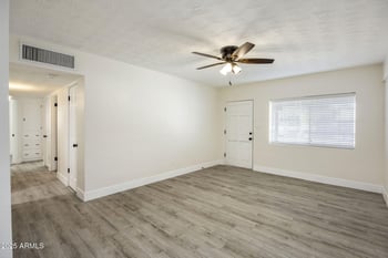 6815 32nd Ave, Phoenix, AZ 85017