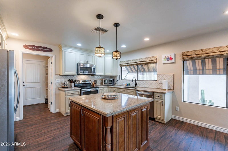 6815 Phelps Rd, Scottsdale, AZ 85254