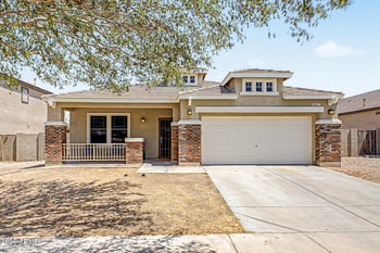 6817 S 40th Ln, Phoenix, AZ 85041