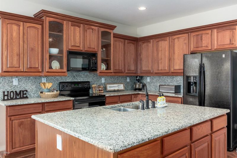 6817 W Evergreen Ter, Peoria, AZ 85383