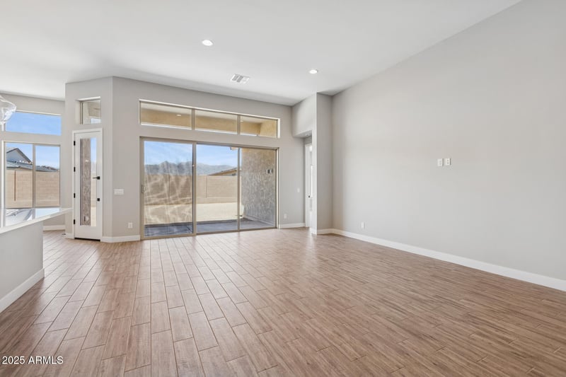 6818 190th Ave, Waddell, AZ 85355