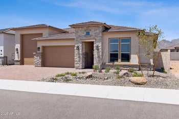 6818 190th Ave, Waddell, AZ 85355