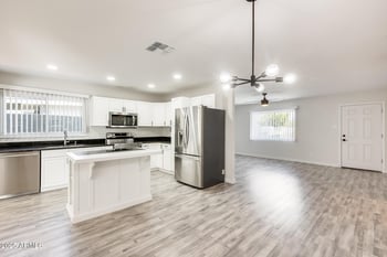6818 Terrace Rd, Tempe, AZ 85283