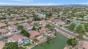 6818 Skylark Dr, Glendale, AZ 85308