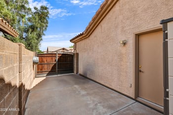 6819 E Winchcomb Dr, Scottsdale, AZ 85254