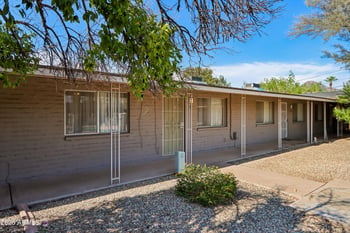 6819 12th St #9, Phoenix, AZ 85014