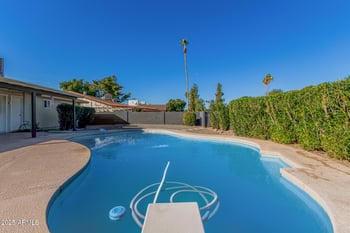 682 Gail Dr, Chandler, AZ 85225