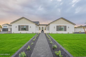 6820 178th Ln, Waddell, AZ 85355